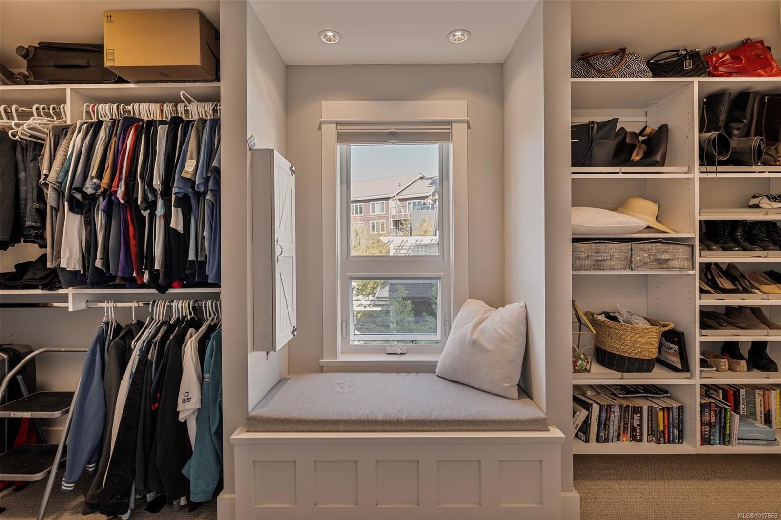 1319 Champions Crt, Langford, BC