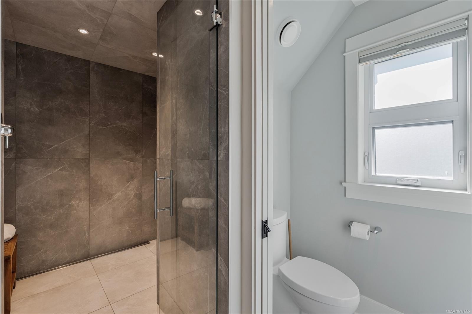 1319 Champions Crt, Langford, BC