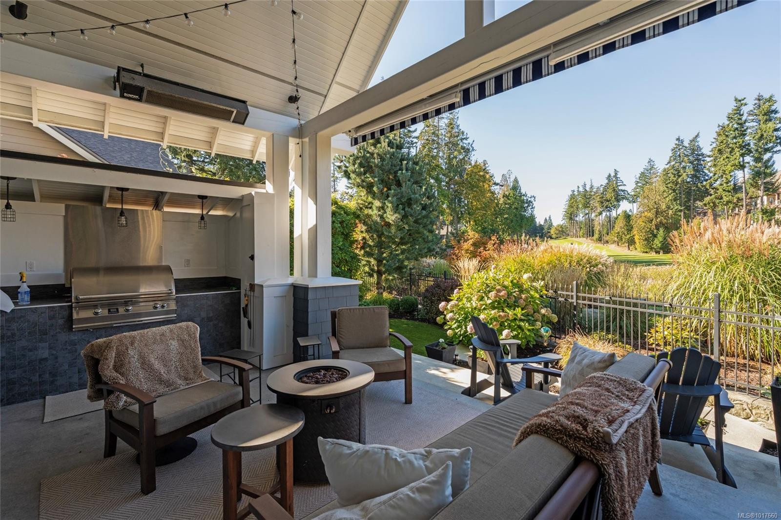 1319 Champions Crt, Langford, BC