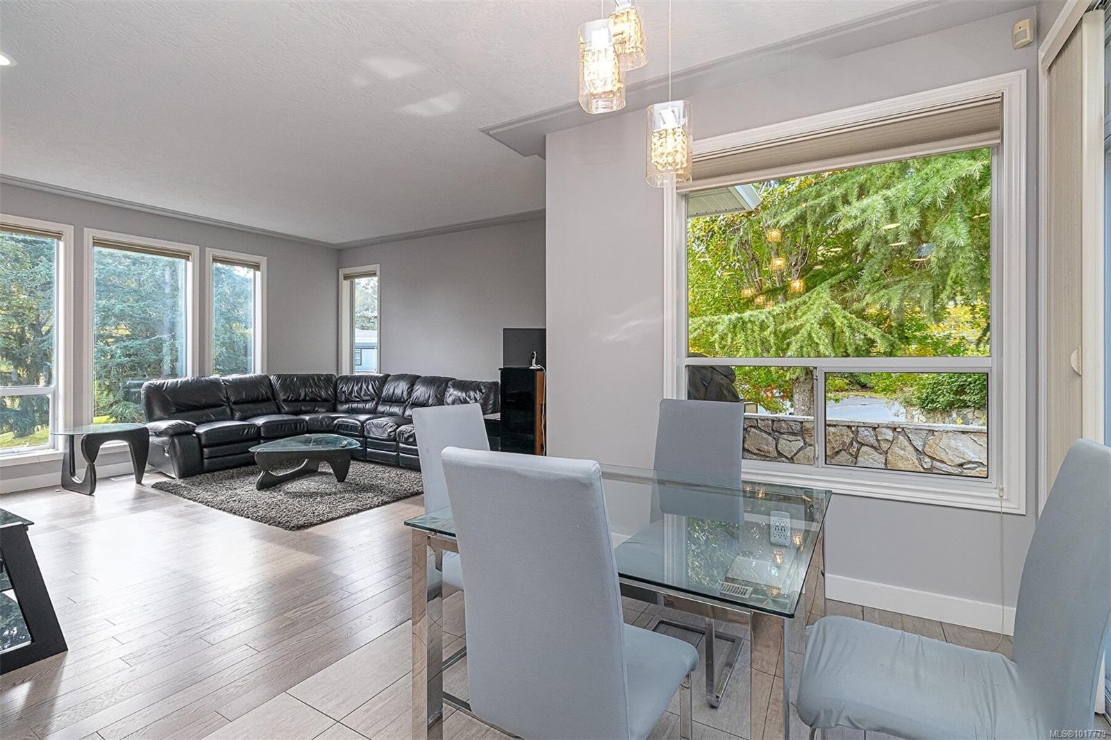 1062 Valewood Trail, Saanich, BC