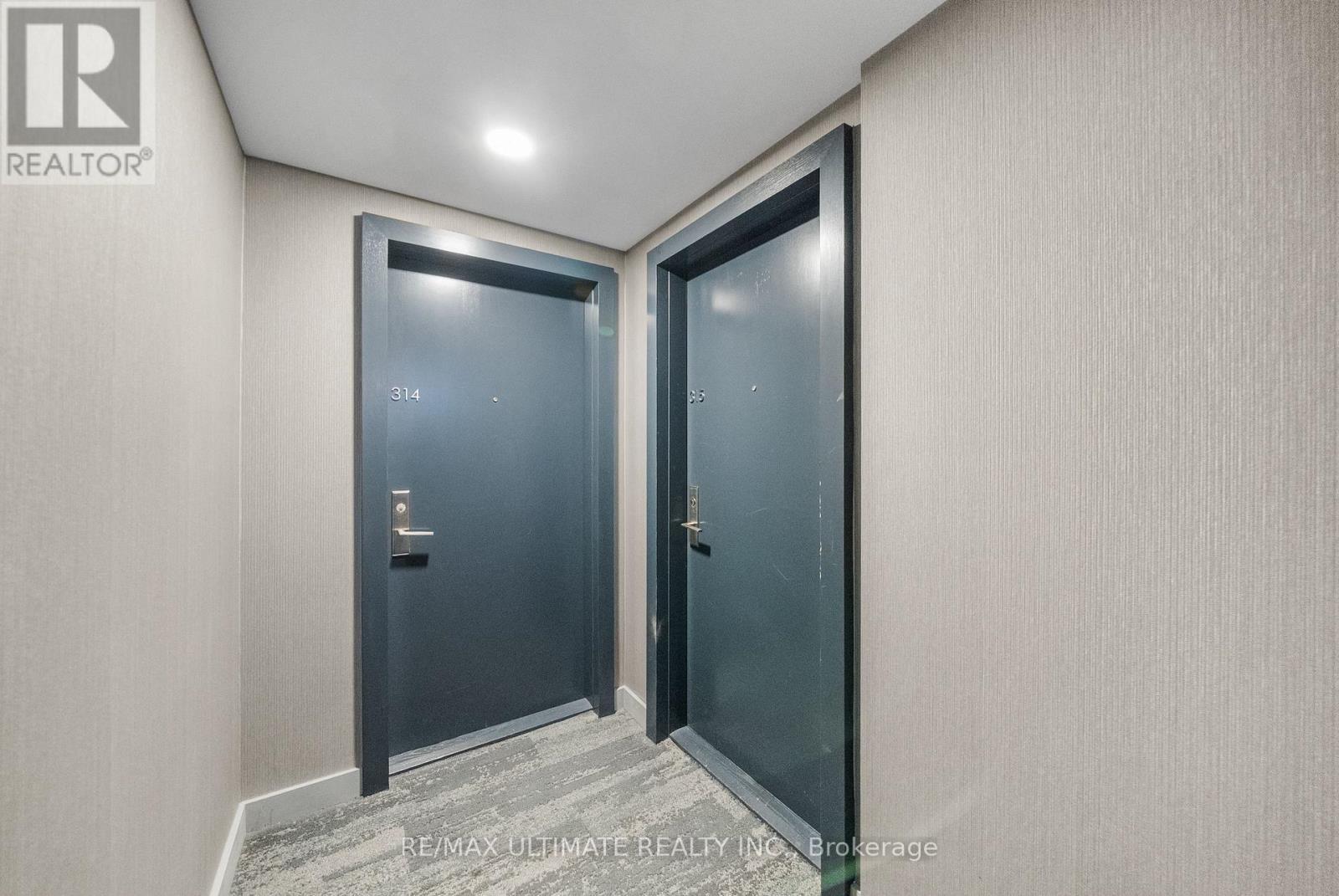 Condo Front Door - 315 - 650 King Street W, Toronto, ON - With Exterior