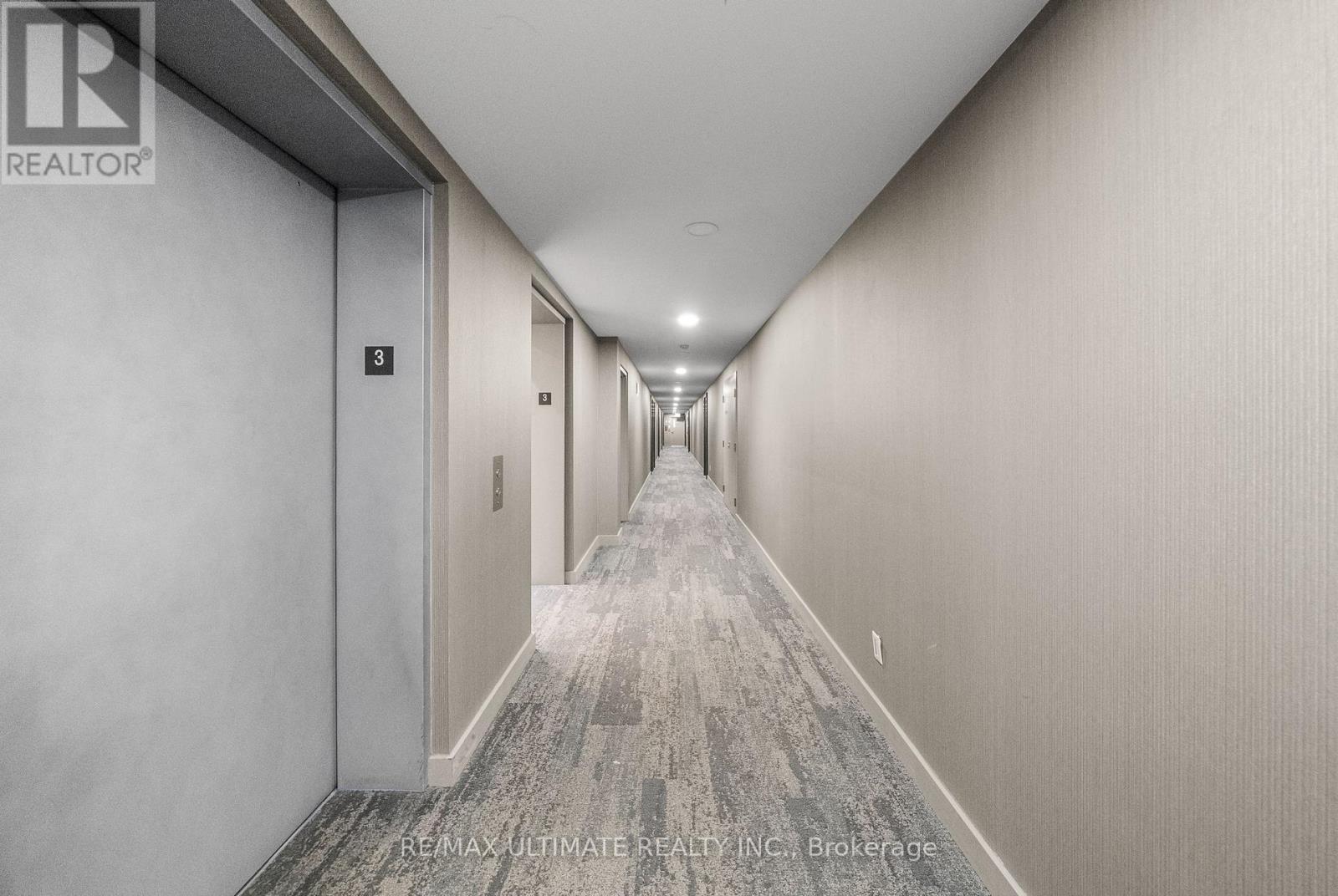 Condo Hallway - 315 - 650 King Street W, Toronto, ON - Indoor Photo Showing Other Room