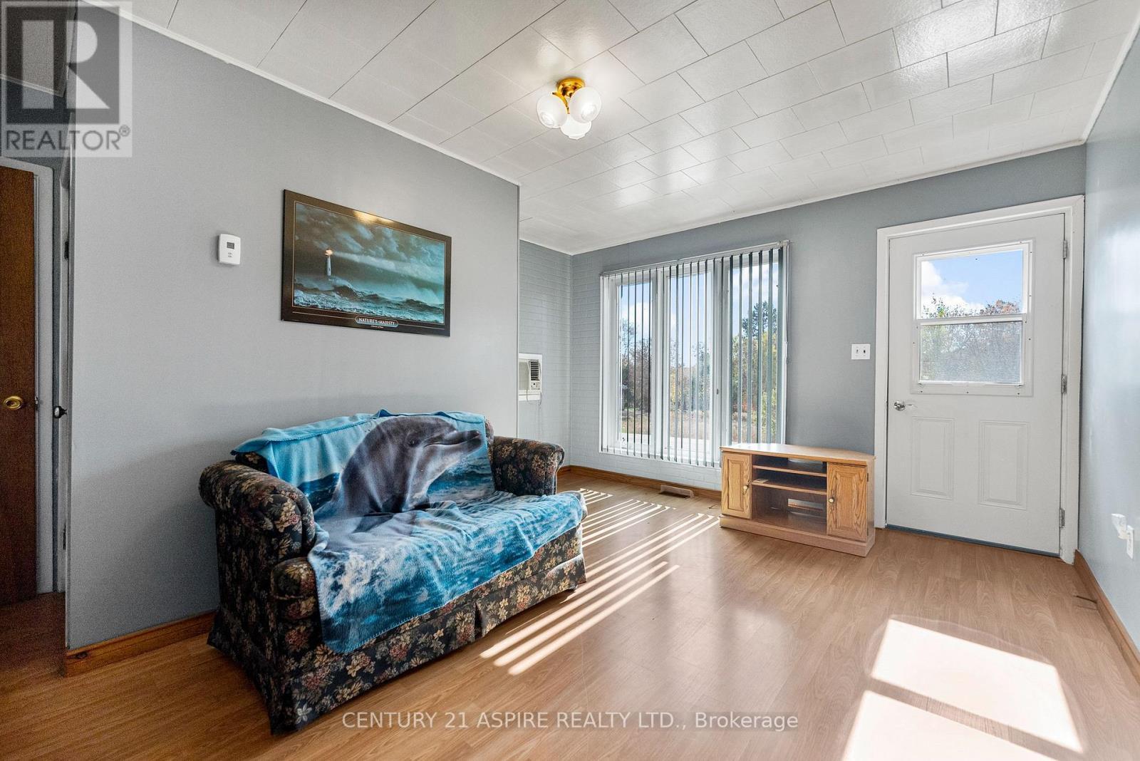 22 Zilney Street, Madawaska Valley, ON - Indoor