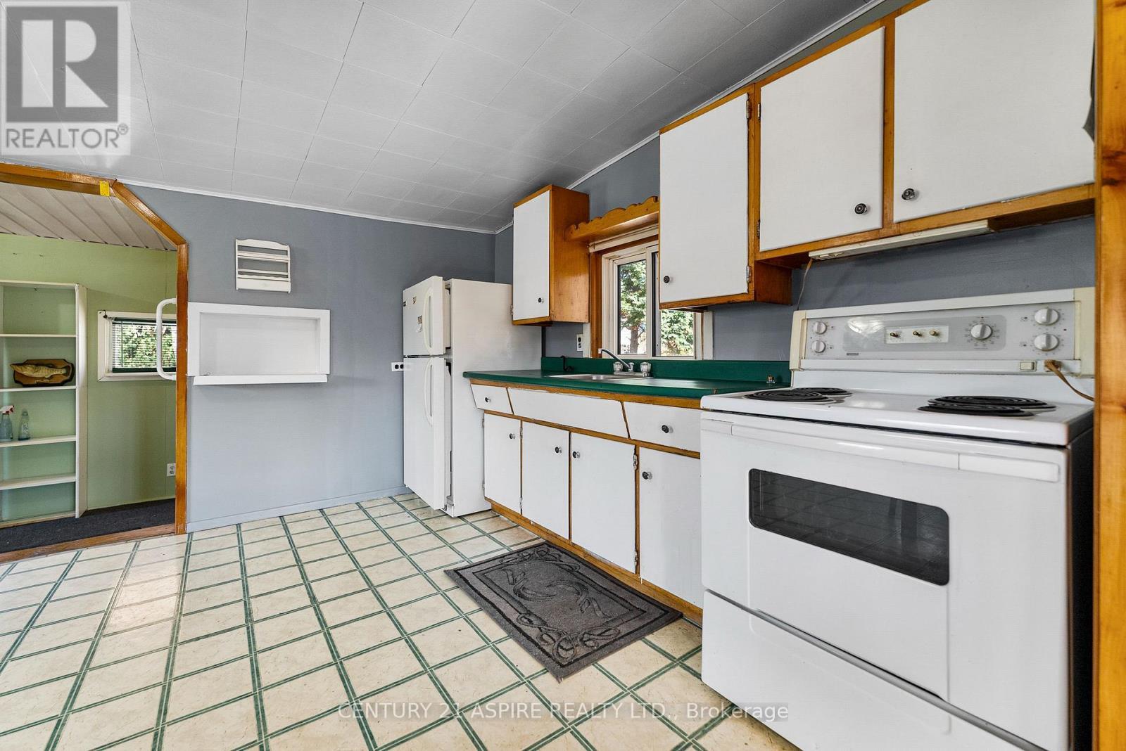 22 Zilney Street, Madawaska Valley, ON - Indoor Photo Showing Kitchen