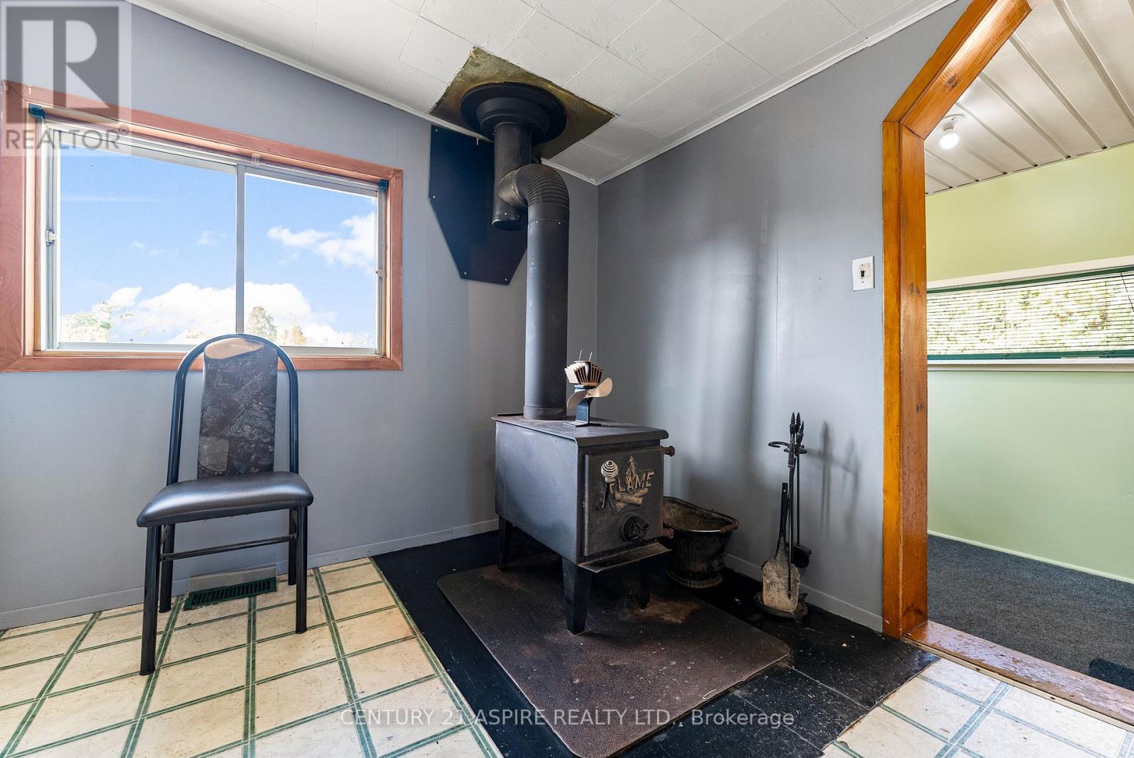 22 Zilney Street, Madawaska Valley, ON - Indoor