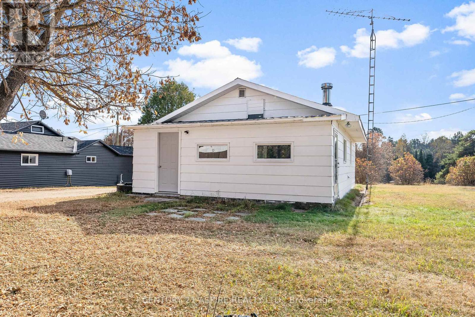 22 Zilney Street, Madawaska Valley, ON - Outdoor