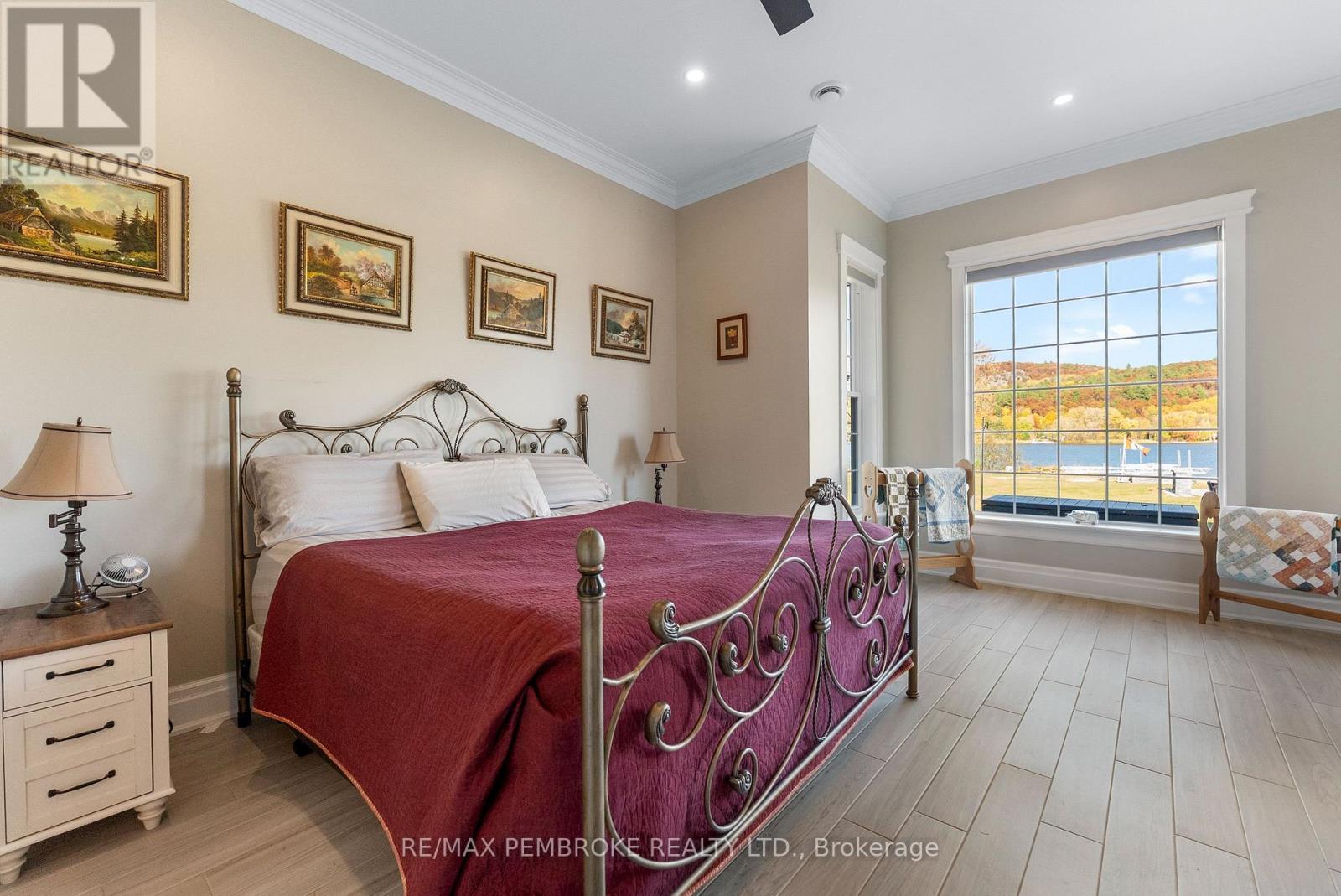 43 Green Gate Lane, North Algona Wilberforce, ON - Indoor Photo Showing Bedroom