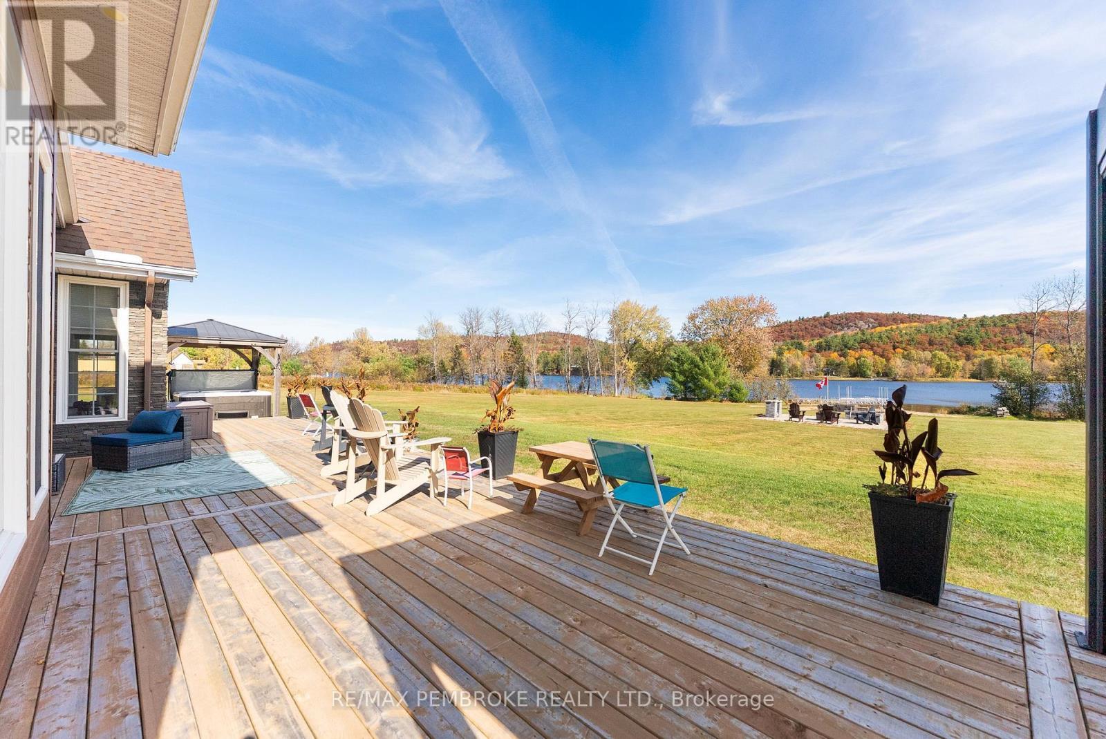 43 Green Gate Lane, North Algona Wilberforce, ON - Outdoor With Deck Patio Veranda