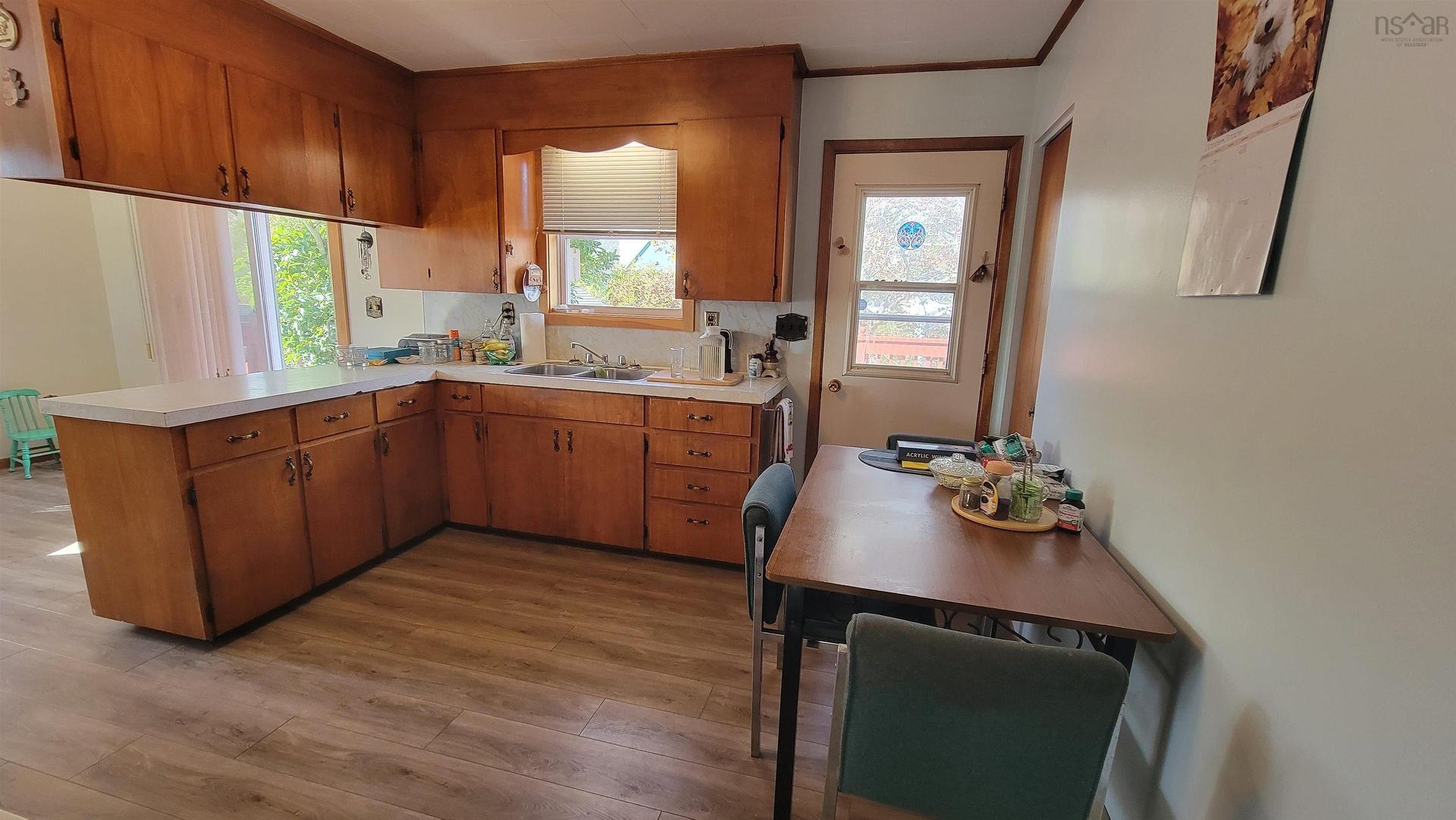352 Pleasant Street, Yarmouth, NS - Indoor Photo Showing Kitchen With Double Sink