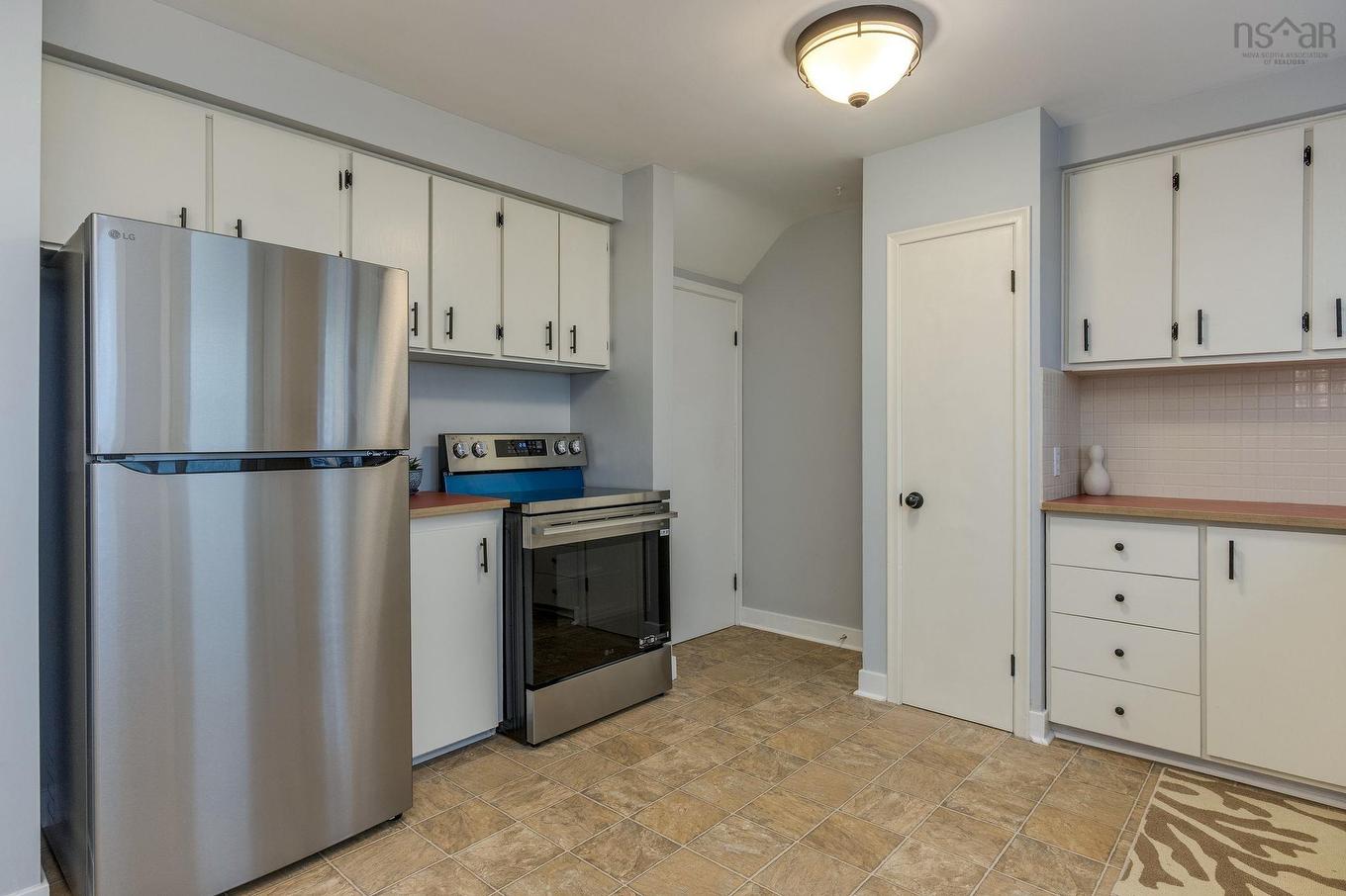 19-19A Westwood Drive, Dartmouth, NS