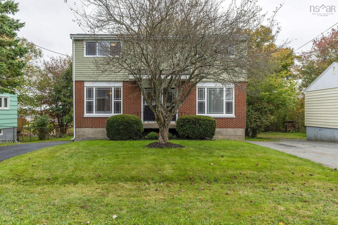 19-19A Westwood Drive, Dartmouth, NS