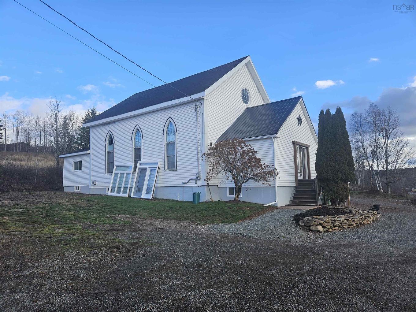 10563 Hwy #2 Highway, Mapleton, NS