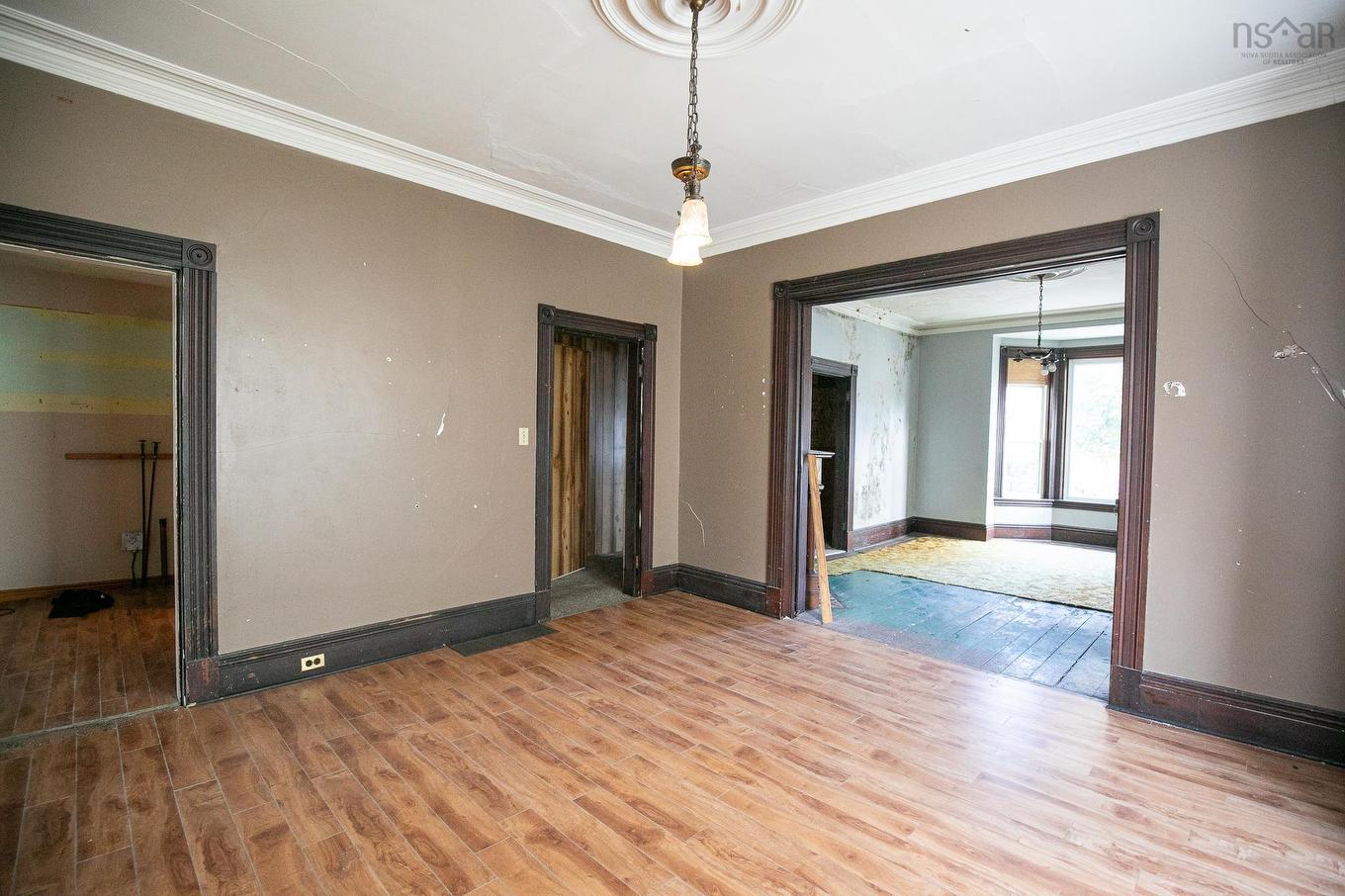 9 West Victoria Street, Amherst, NS