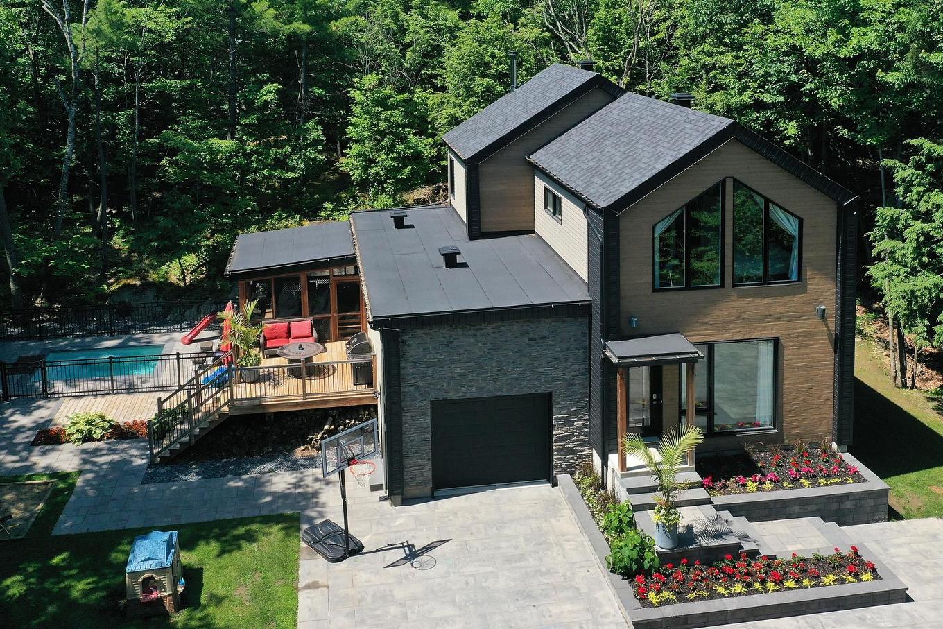 Aerial photo - 116 Rue Kavanagh, Saint-Colomban, QC - Outdoor