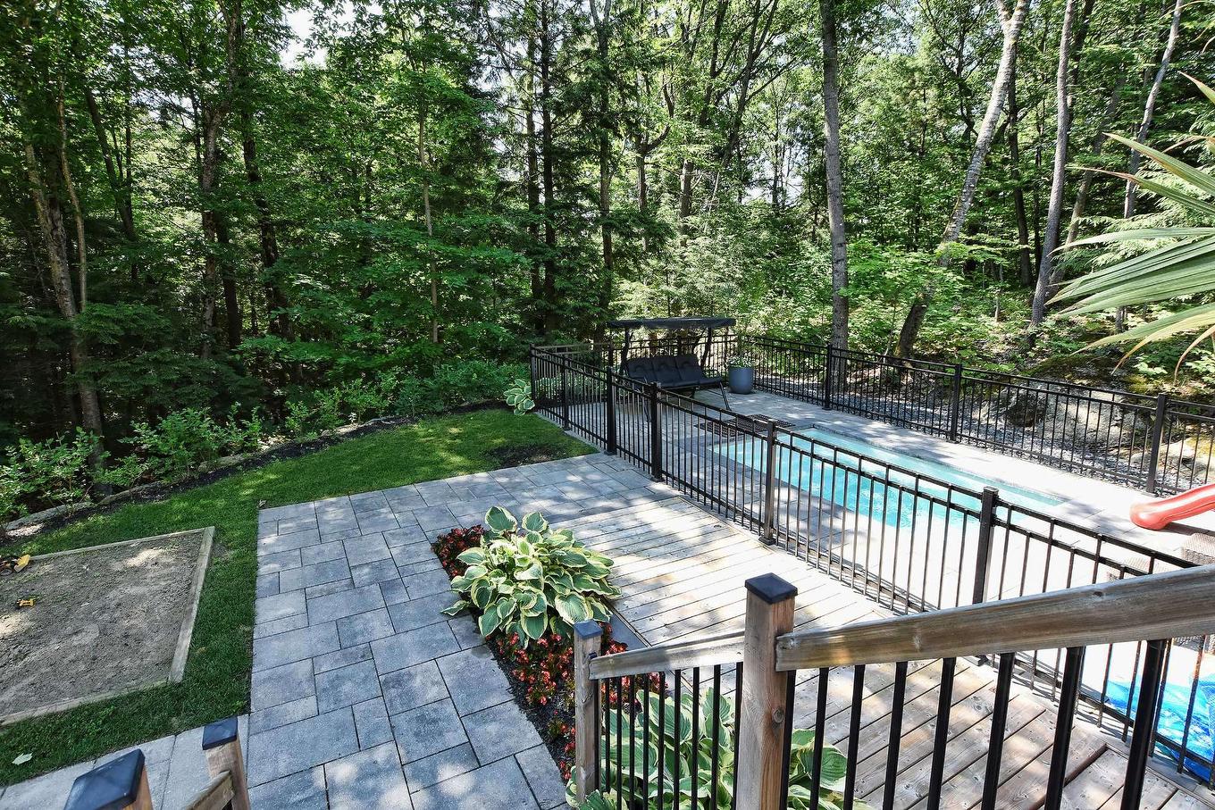 Patio - 116 Rue Kavanagh, Saint-Colomban, QC - Outdoor