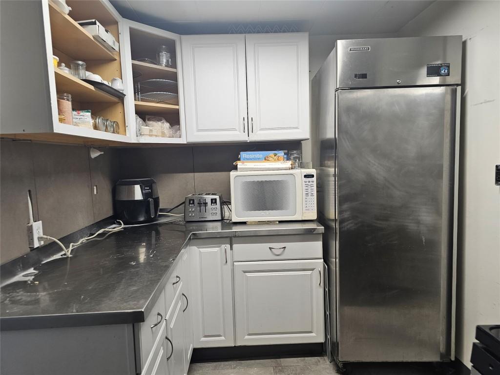 5845 33 Highway, Beaverdell, BC