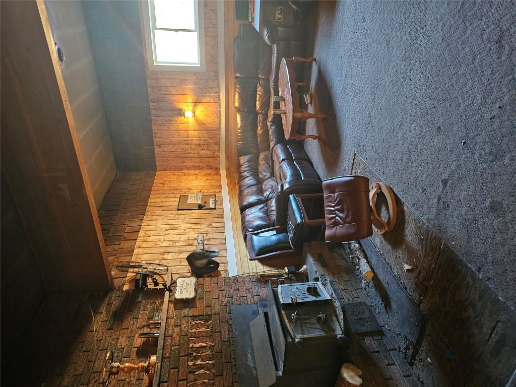 5845 33 Highway, Beaverdell, BC