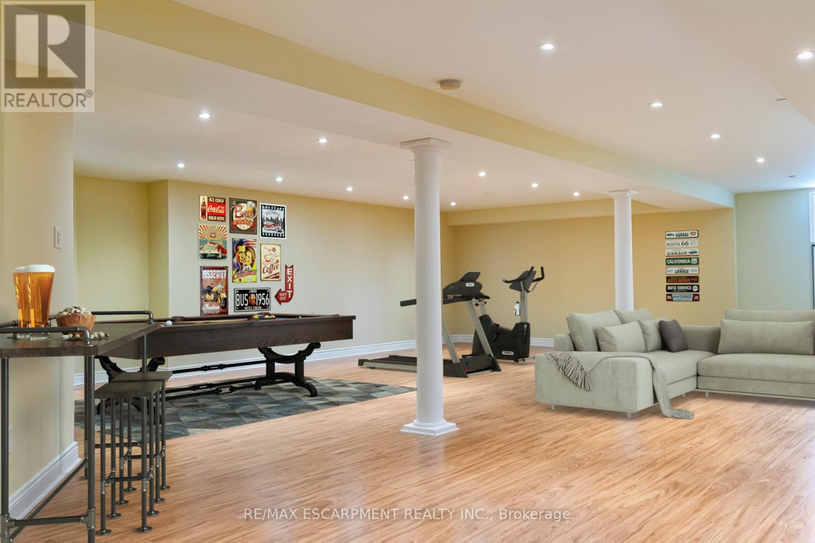 VIRTUALLY STAGED - 1329 Clarkson Road N, Mississauga, ON - Indoor