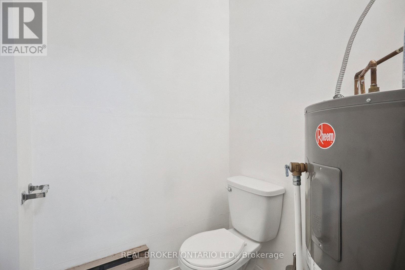 11 Whitfield Avenue, Hamilton, ON