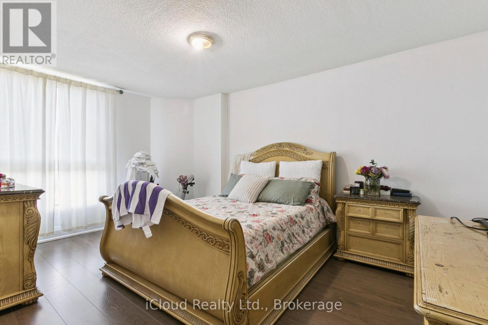 1108 - 238 Albion Road, Toronto, ON - Indoor Photo Showing Bedroom