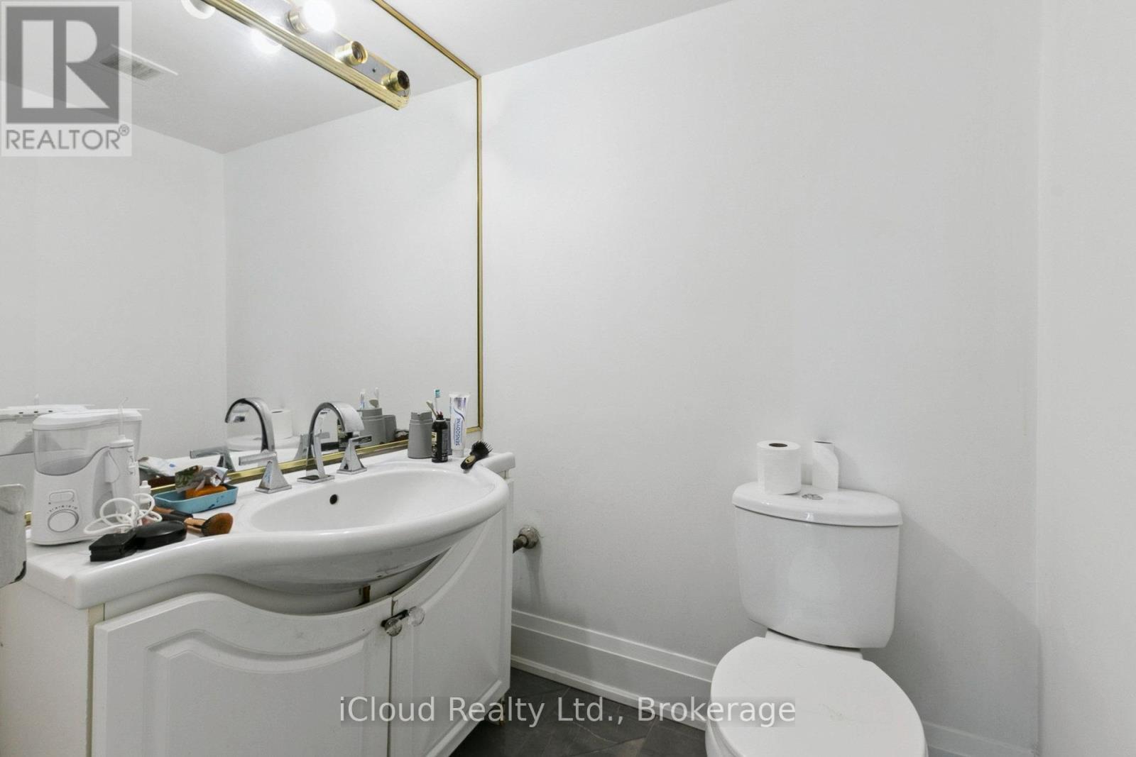 1108 - 238 Albion Road, Toronto, ON - Indoor Photo Showing Bathroom