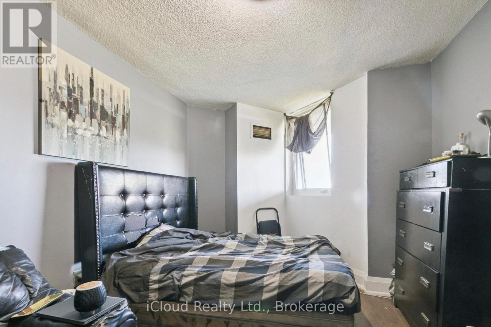 1108 - 238 Albion Road, Toronto, ON - Indoor Photo Showing Bedroom