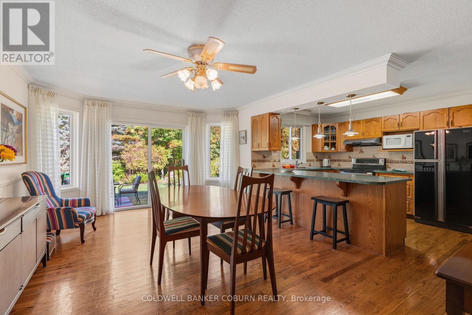 Open dining and kitchen - 2 Sugar Maple Way, North Grenville, ON - Indoor