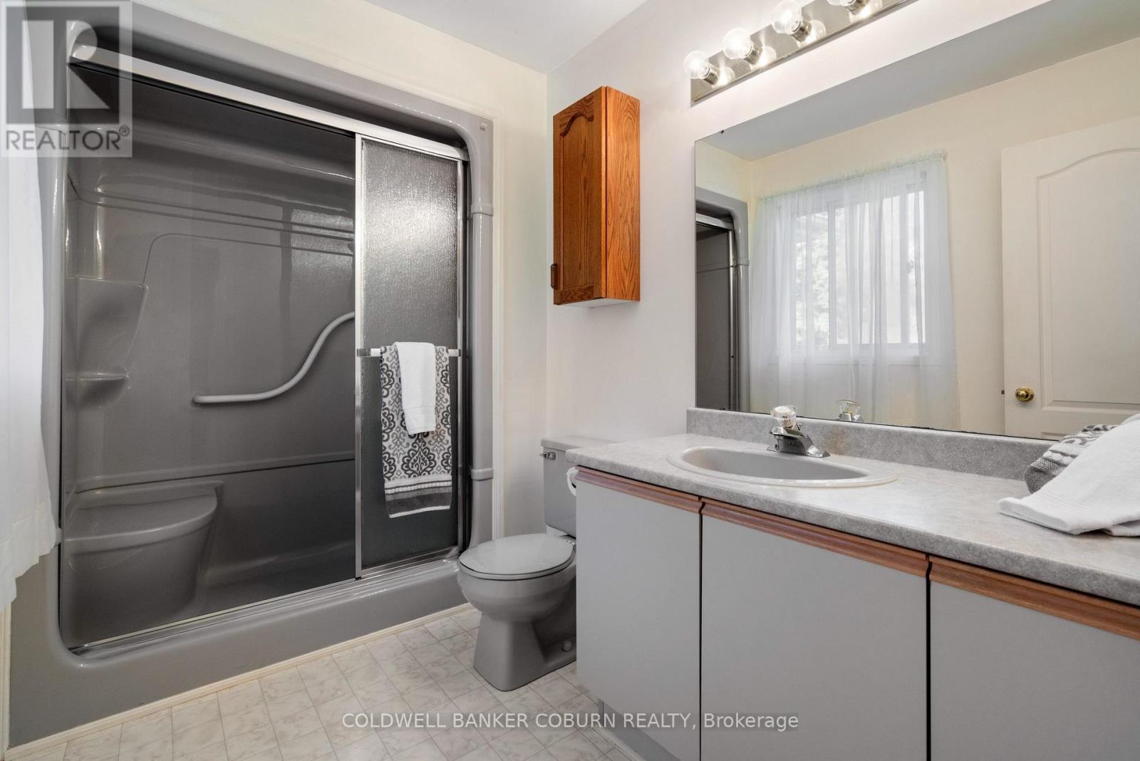 2 Sugar Maple Way, North Grenville, ON - Indoor Photo Showing Bathroom