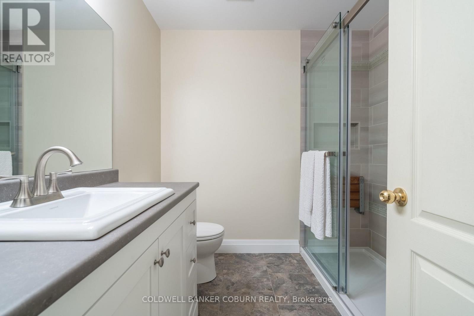 2 Sugar Maple Way, North Grenville, ON - Indoor Photo Showing Bathroom