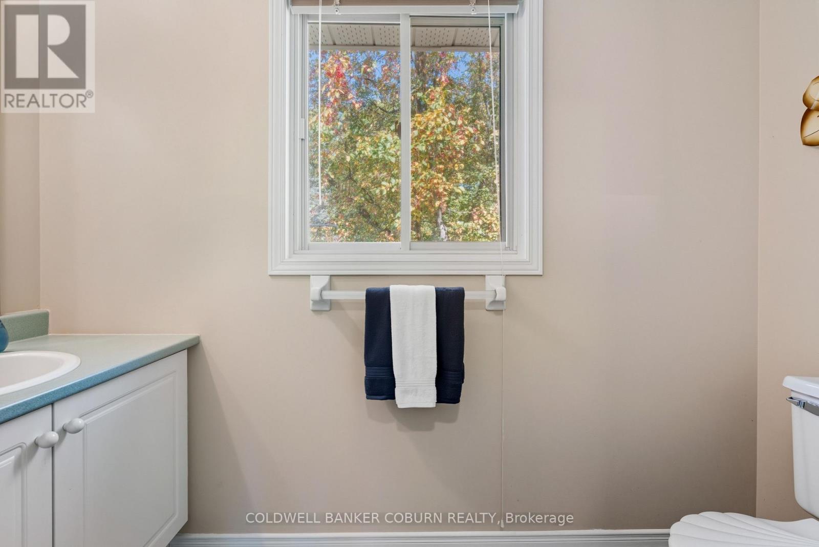 2 Sugar Maple Way, North Grenville, ON - Indoor Photo Showing Bathroom