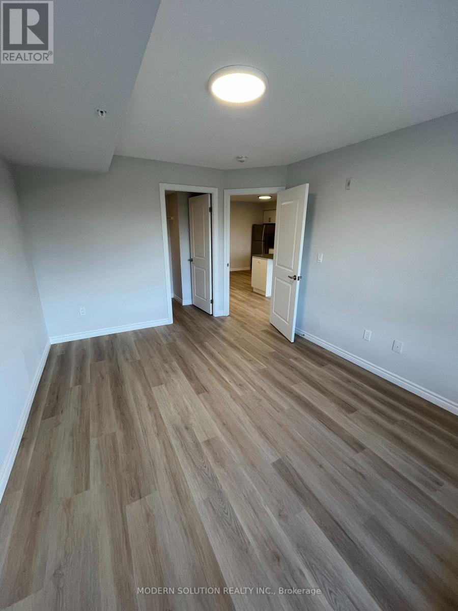 412 - 425 Watson Parkway N, Guelph, ON - Indoor Photo Showing Other Room