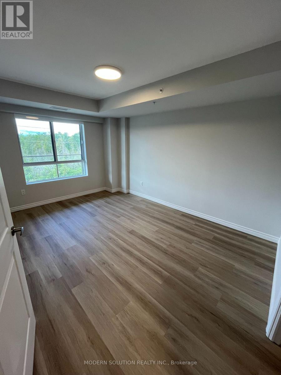 412 - 425 Watson Parkway N, Guelph, ON - Indoor Photo Showing Other Room