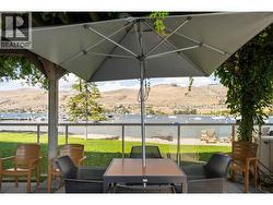 community sitting area with view over Okanagan Lake -
