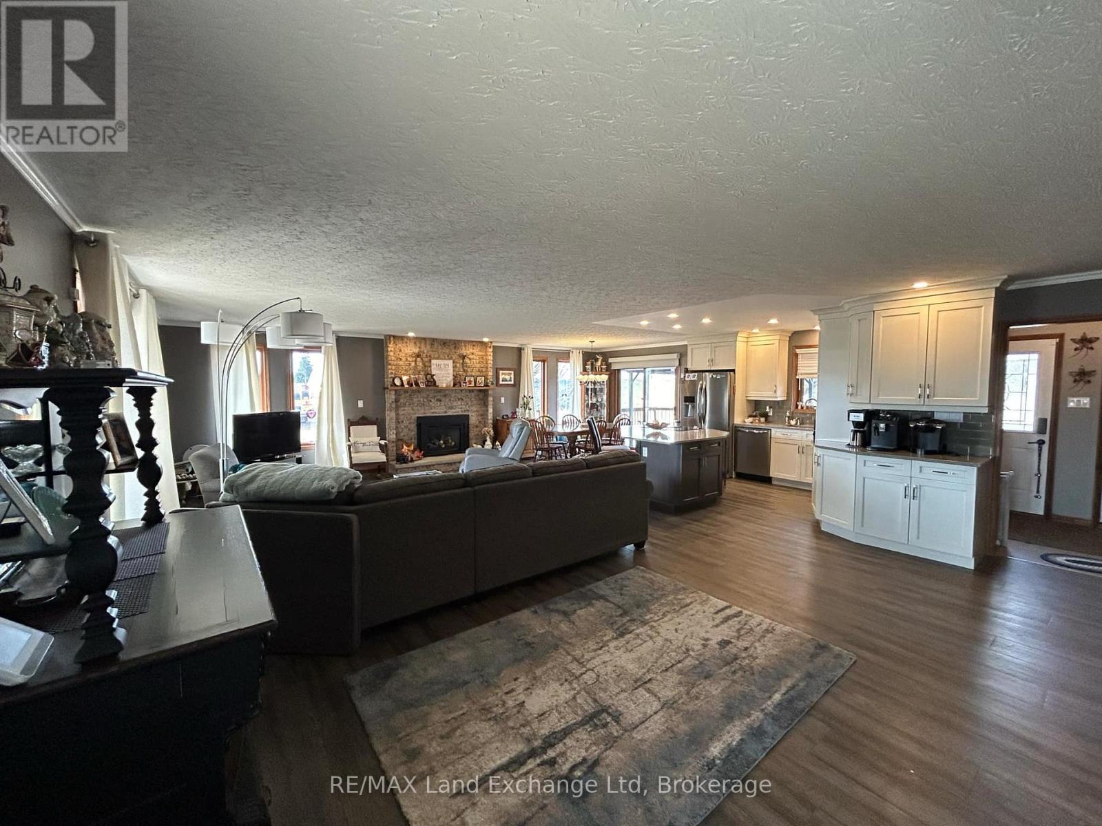 1A Crawford Street, North Huron (East Wawanosh), ON - Indoor