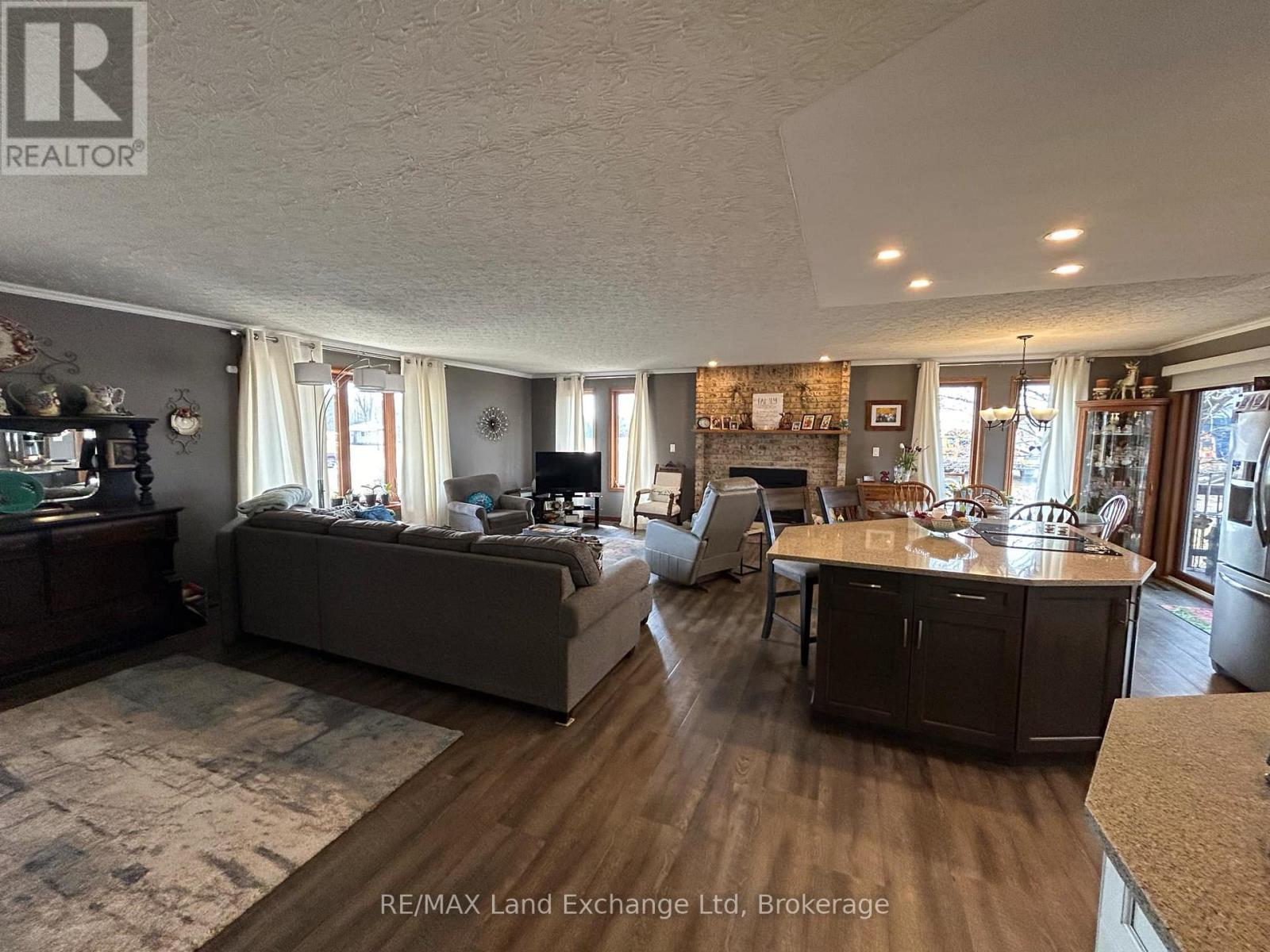 1A Crawford Street, North Huron (East Wawanosh), ON - Indoor Photo Showing Living Room With Fireplace