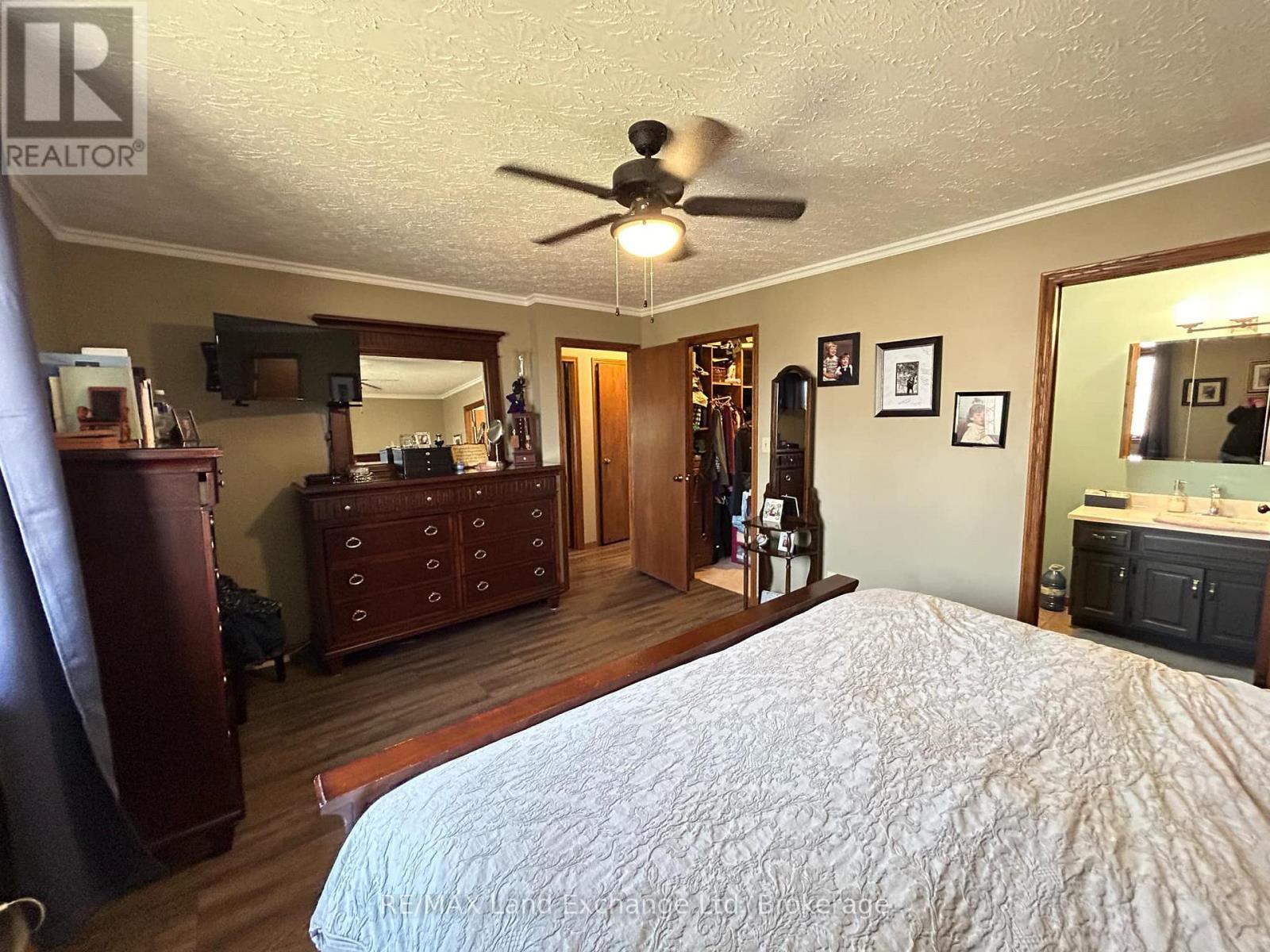 1A Crawford Street, North Huron (East Wawanosh), ON - Indoor Photo Showing Bedroom