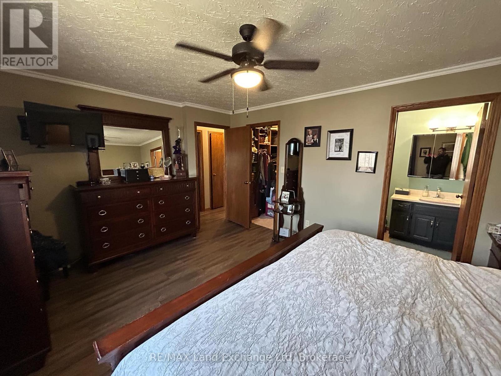 1A Crawford Street, North Huron (East Wawanosh), ON - Indoor Photo Showing Bedroom