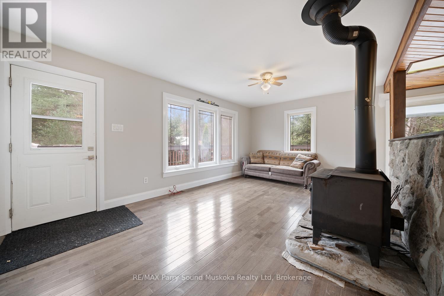 591 Skerryvore Community Road, The Archipelago (Archipelago North), ON - Indoor