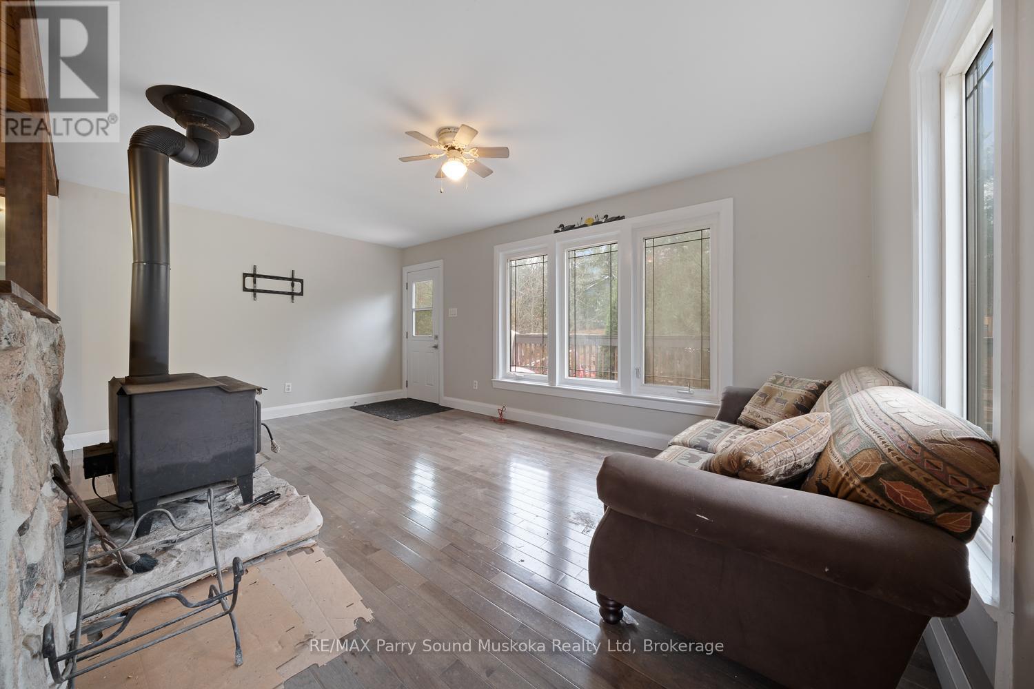 591 Skerryvore Community Road, The Archipelago (Archipelago North), ON - Indoor