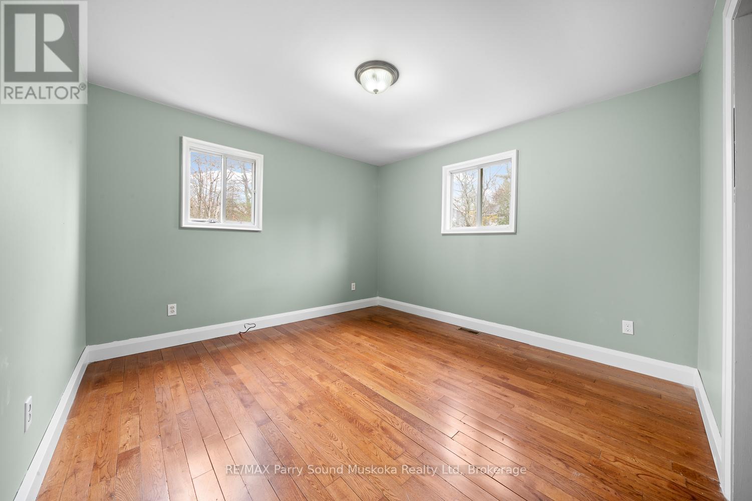 591 Skerryvore Community Road, The Archipelago (Archipelago North), ON - Indoor Photo Showing Other Room