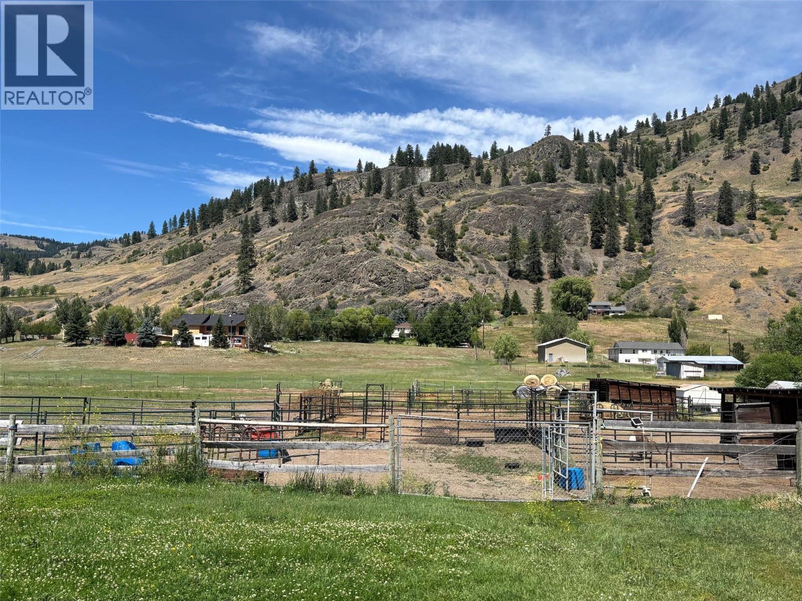 937 Thirteenth Avenue, Midway, BC - Outdoor With View