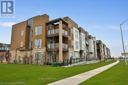 309 - 2393 BRONTE ROAD Oakville, ON L6M 4J2