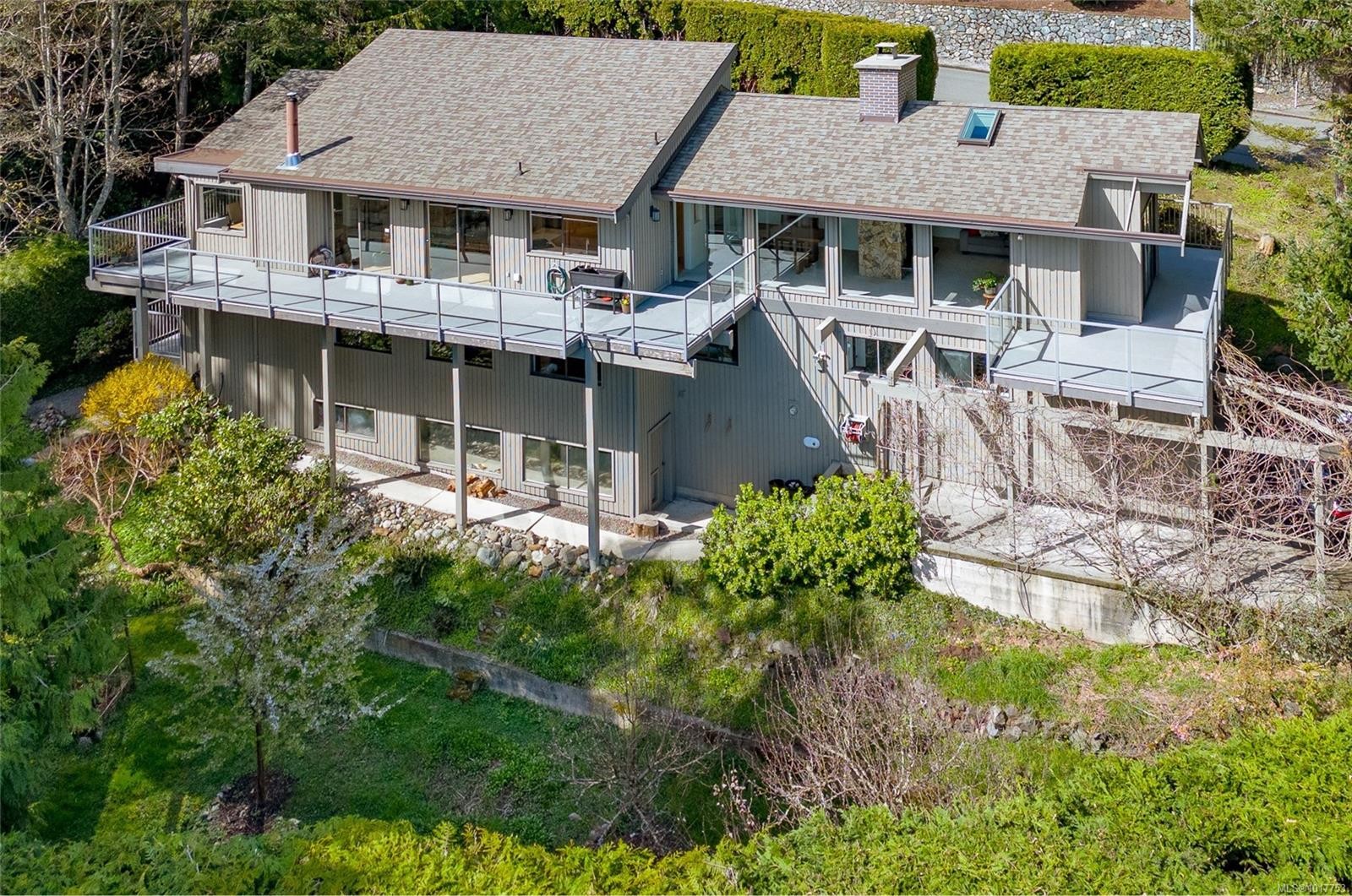 4689 Boulderwood Dr, Saanich, BC