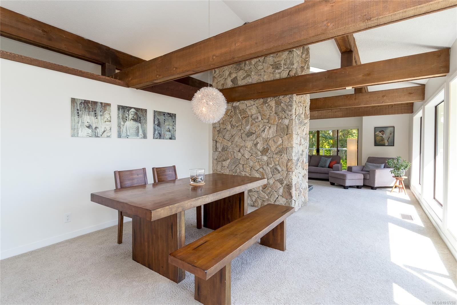 4689 Boulderwood Dr, Saanich, BC