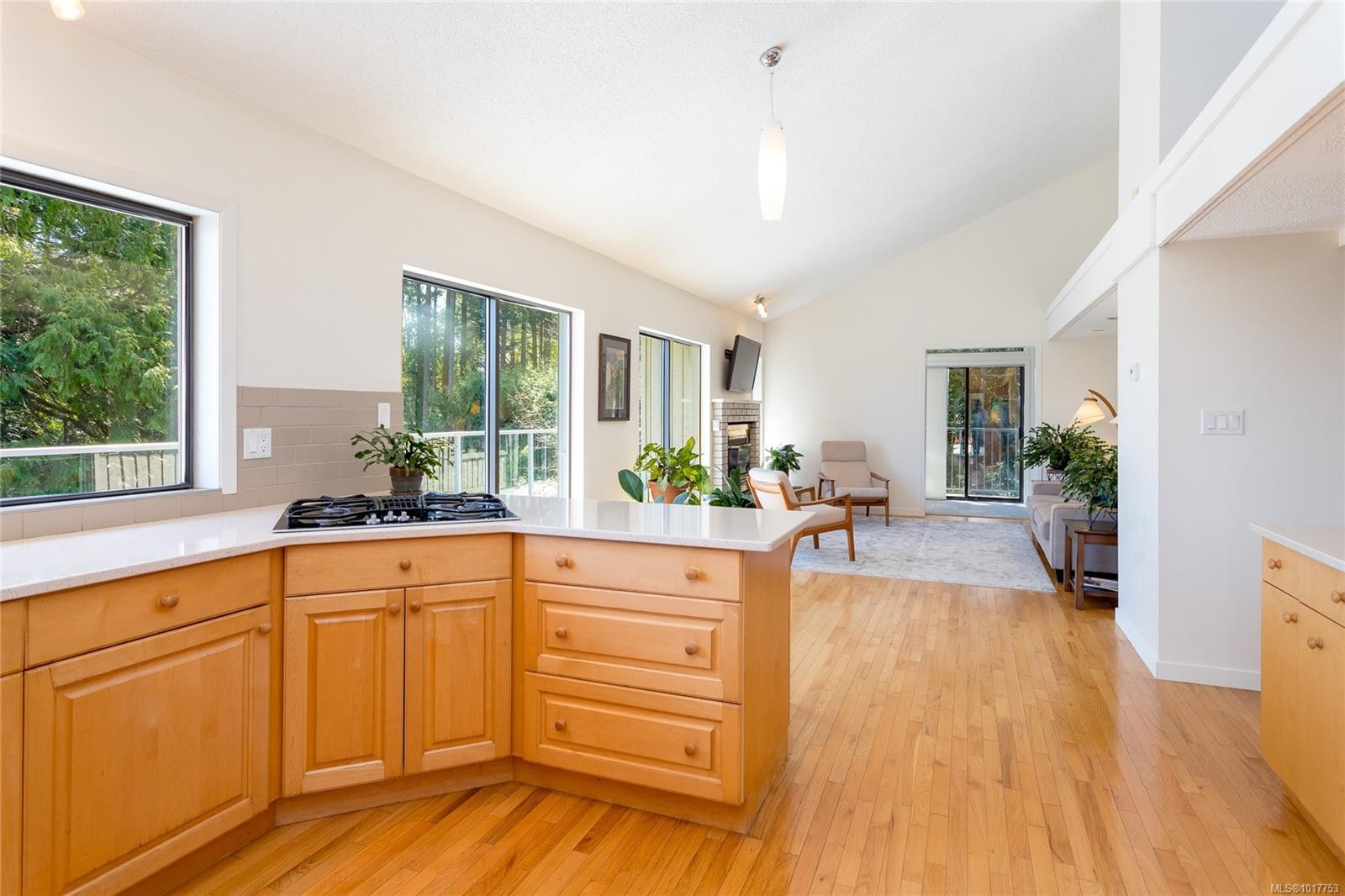 4689 Boulderwood Dr, Saanich, BC