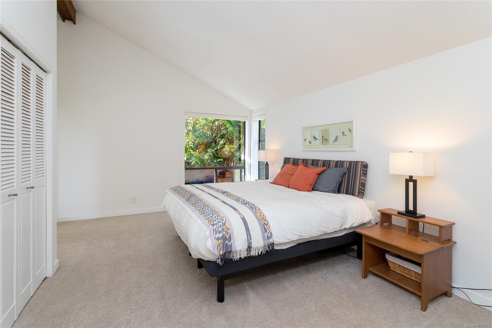 4689 Boulderwood Dr, Saanich, BC