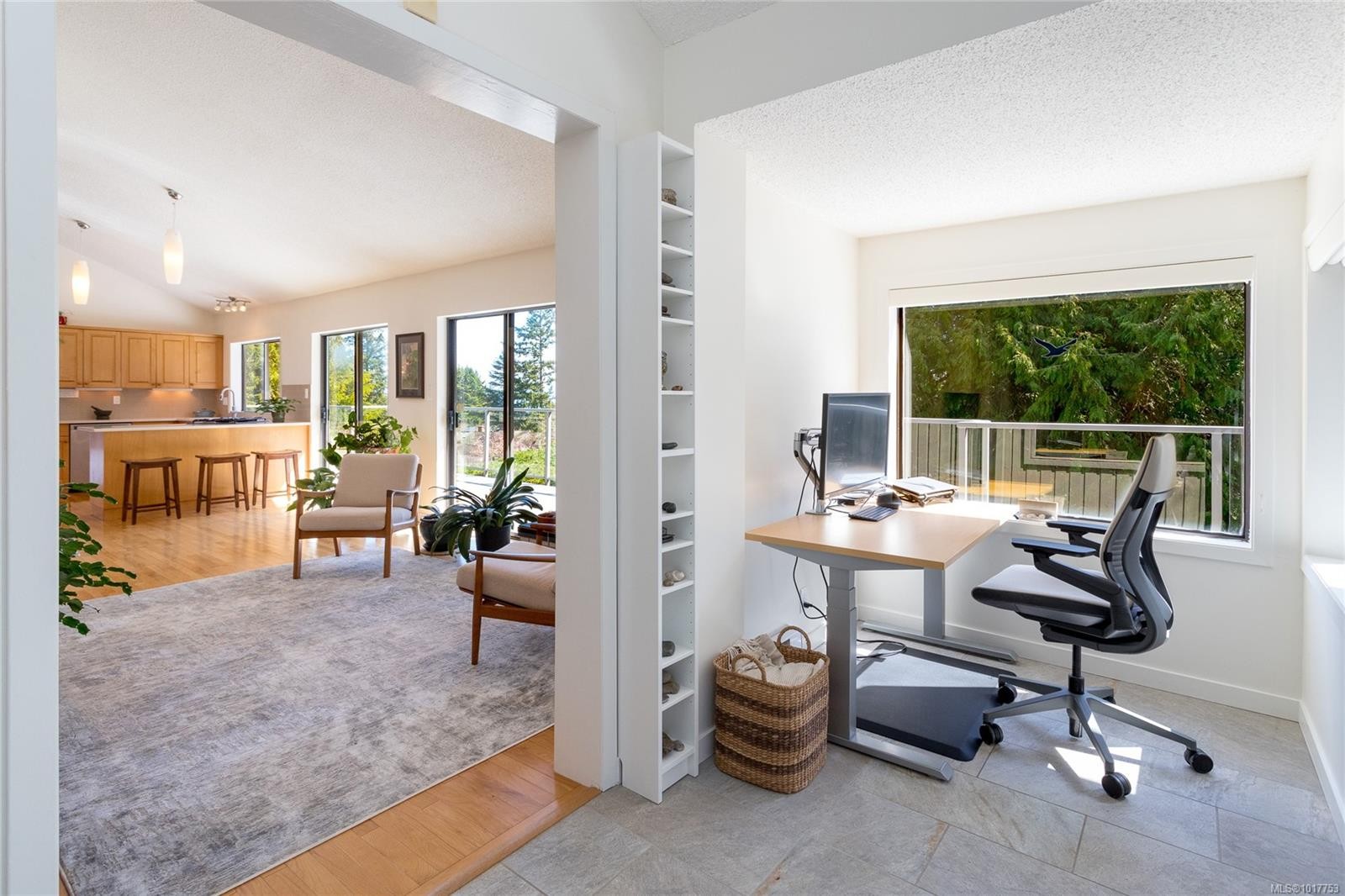 4689 Boulderwood Dr, Saanich, BC