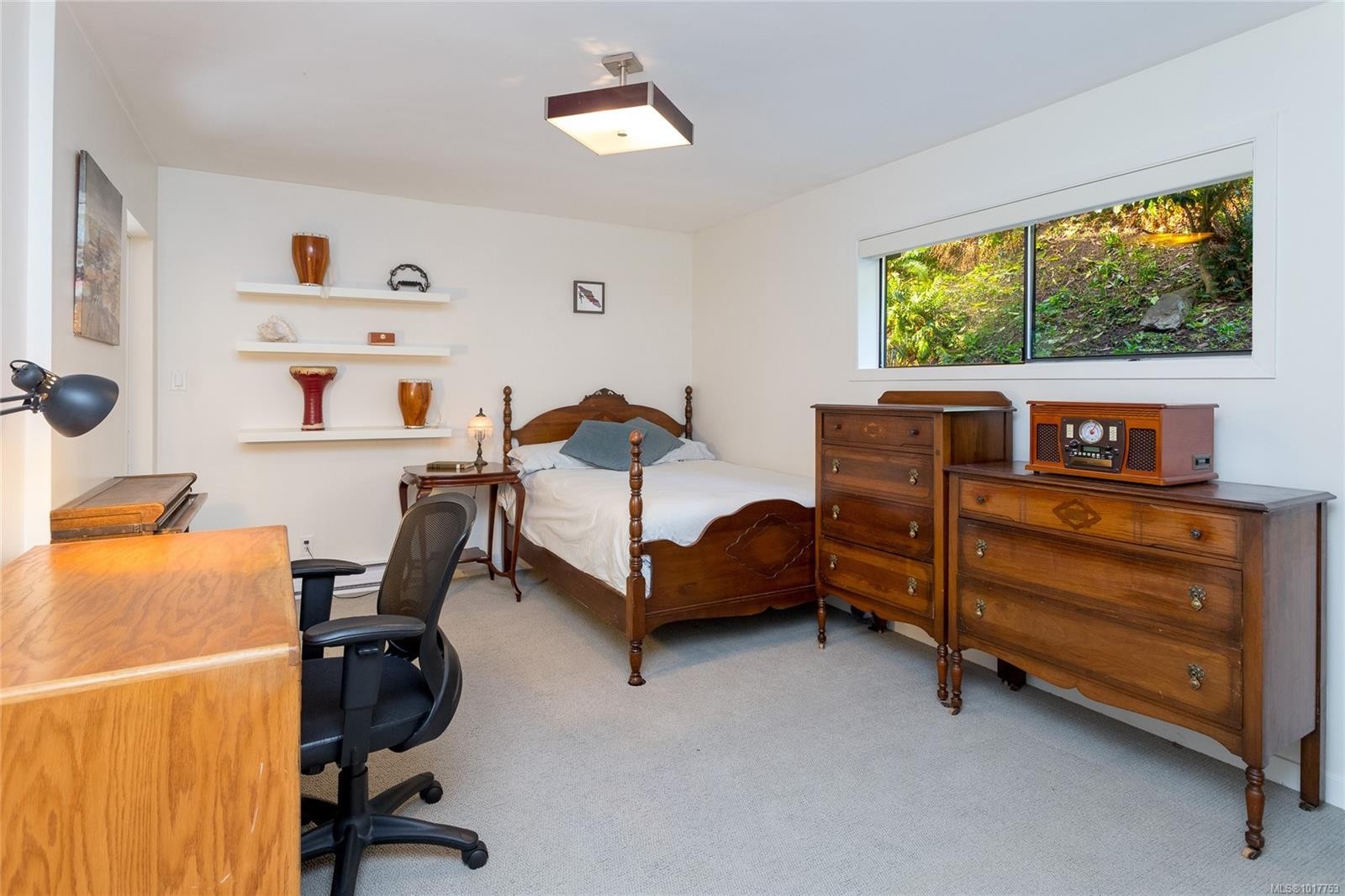 4689 Boulderwood Dr, Saanich, BC