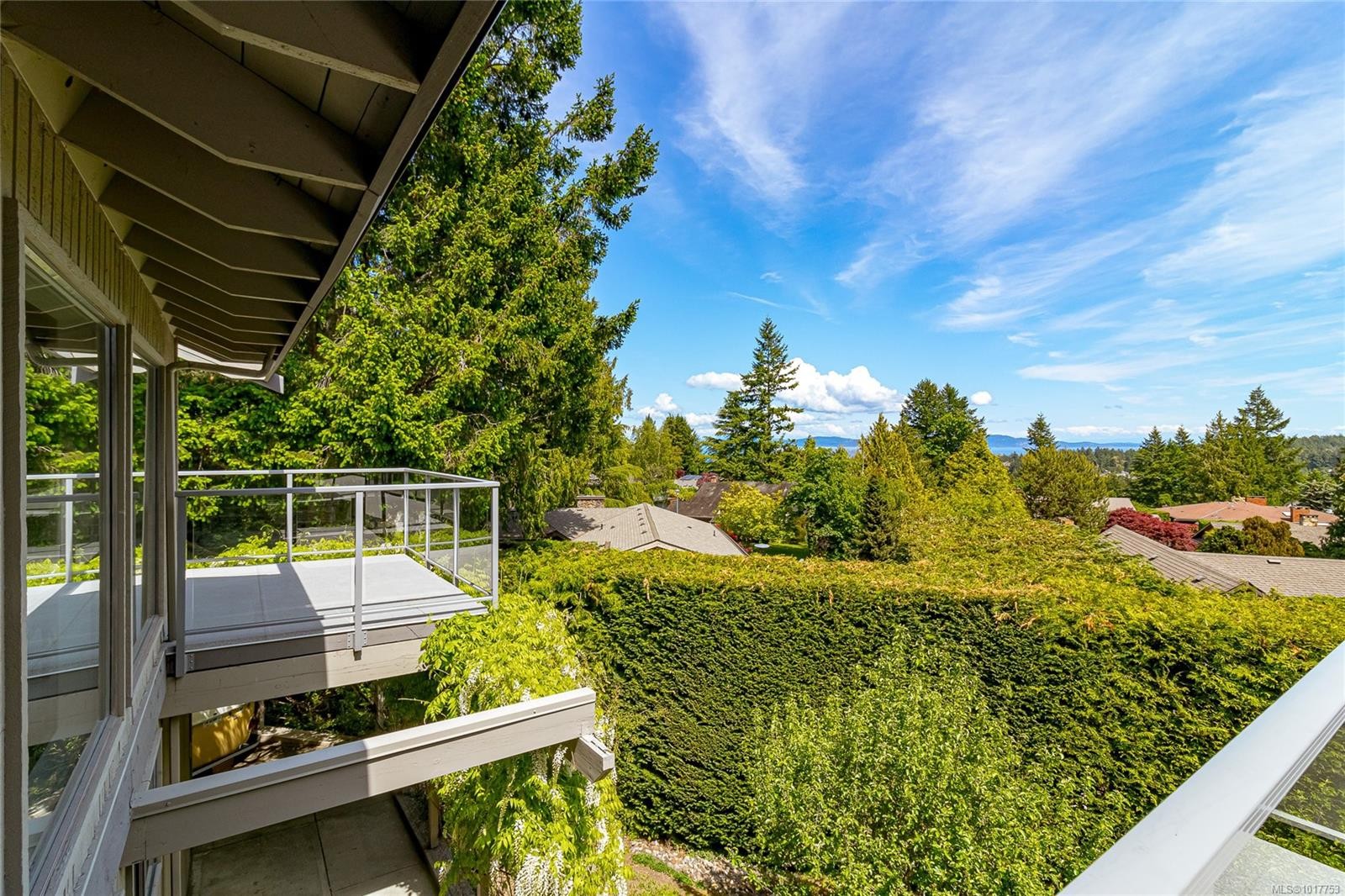4689 Boulderwood Dr, Saanich, BC