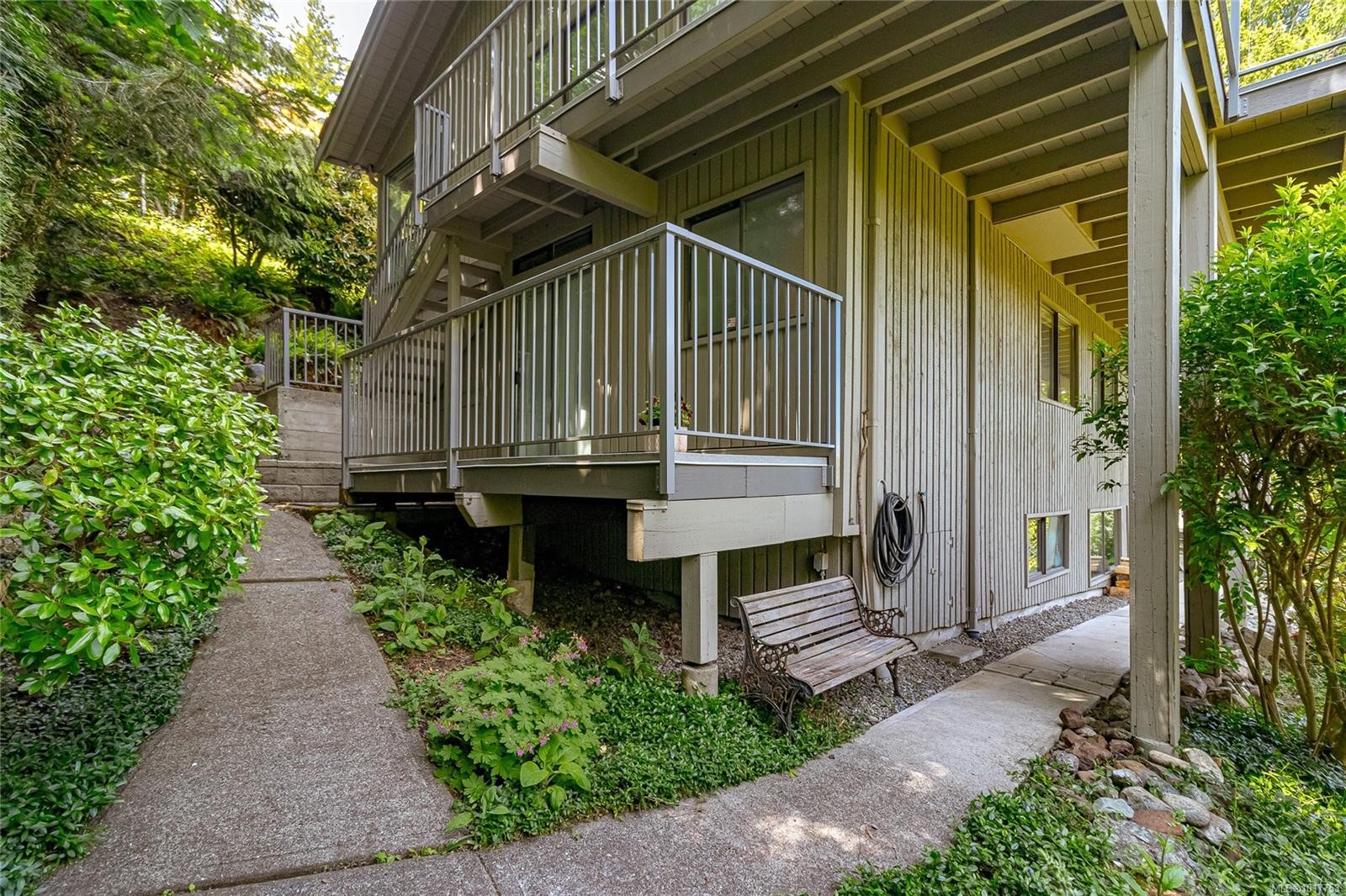 4689 Boulderwood Dr, Saanich, BC